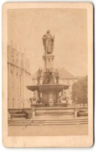Fotografie unbekannter Fotograf, Ansicht Braunschweig, Blick zum Heinrichs-Brunnen 1874