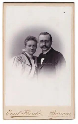 Fotografie Emil Flasche, Barmen, Heckinghauserstr. 19, Porträt eines eleganten Paares