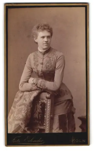 Fotografie Fritz Eilender, Köln, Kreuzgasse 22, Porträt einer Dame
