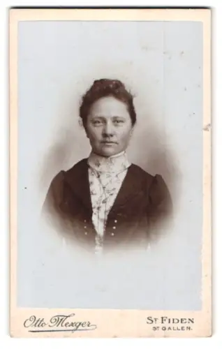 Fotografie Otto Mezger, St. Fiden, St. Gallen, Porträt einer Frau