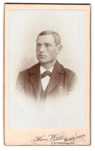 Fotografie Hans Weis, Memmingen, CDV eines jungen Mannes