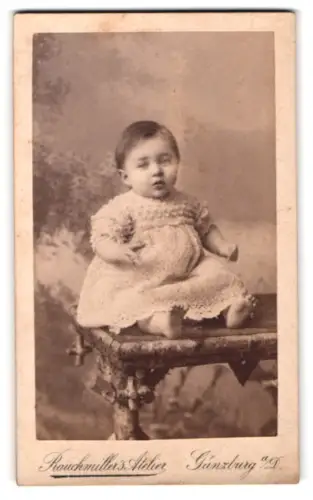 Fotografie Rauchmiller`s Atelier, Günzburg, Donau, Porträt eines kleinen Kindes