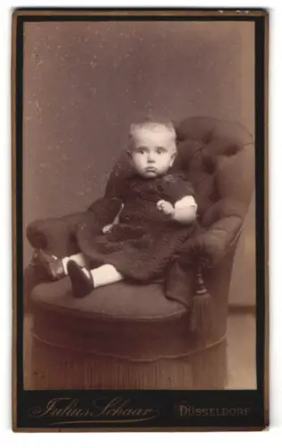 Fotografie Julius Schaar, Düsseldorf, Schadowstrasse 57, Porträt eines Kleinkindes