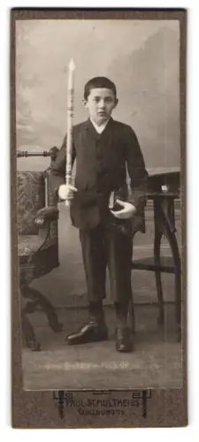 Fotografie Paul Schultheiss, Günzburg, Junge mit Kerze
