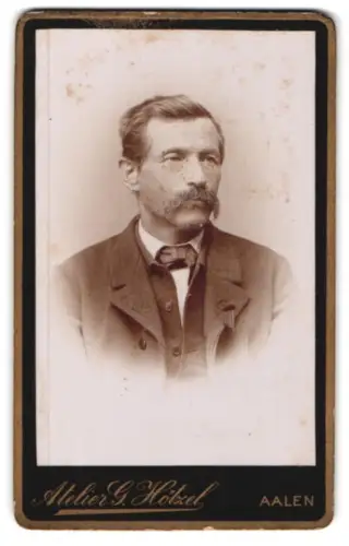 Fotografie G. Hötzel, Aalen, Portrait eines Mannes mit Schnurrbart