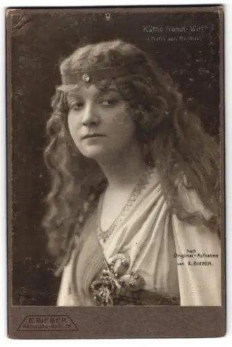 Fotografie E. Bieber, Hamburg, Jungfernstieg 8/9, Porträt der Schauspielerin Käthe Franck-Witt als Maria von Magdala