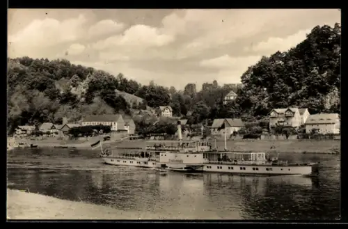 AK Rathen /Sächs. Schweiz, Raddampfer Junger Pionier auf der Elbe