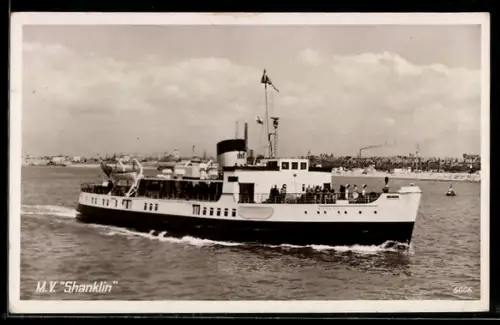 AK Passagierschiff M.V. Shanklin auf Fahrt vor der Küste