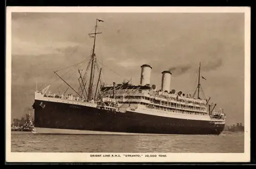 AK Passagierschiff SS Otranto der Orient Line läuft aus dem Hafen aus
