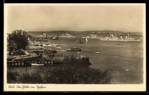 AK Kiel, Schiffe der Kriegsmarine im Hafen, Kriegshafen