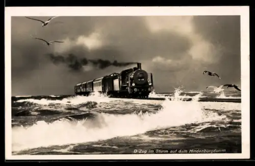 AK Sylt, Eisenbahnzug im Sturm auf dem Hindenburgdamm, Möwe
