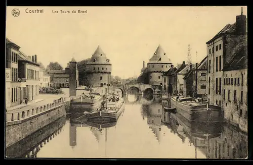 AK Courtrai, les tours du Broel