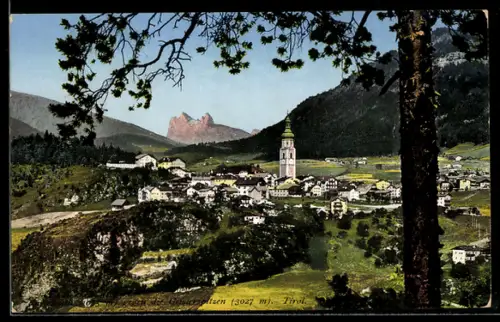 AK Kastelruth, Ortsansicht mit den Geislerspitzen