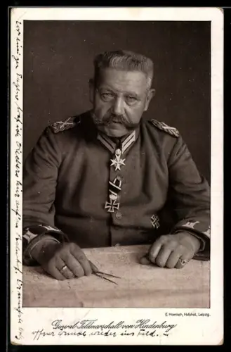 AK Generalfeldmarschall Paul von Hindenburg in Uniform mit Eisernen Kreuz