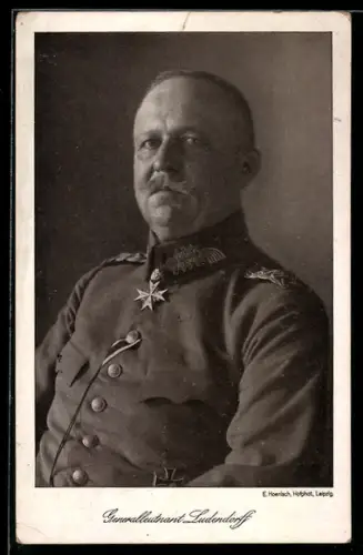 AK Generalleutnant Ludenfdorff, Uniform, Pour le Mérite