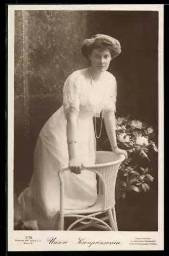 AK Kronprinzessin Cecilie mit Perlenschmuck