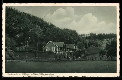 AK Osterode am Harz, Neues Schützenhaus mit Wiese, Treppe und Wald