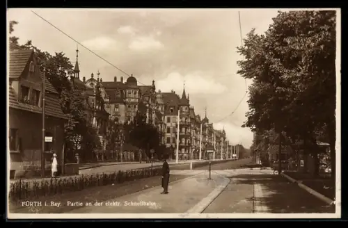 AK Fürth i. Bay., Strassenpartie an der elektr. Schnellbahn
