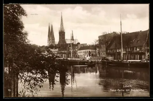 AK Lübeck, Trave-Partie mit Petrikirche