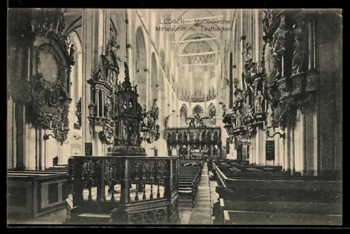 AK Lübeck, Marienkirche, Mittelschiff mit Taufbecken