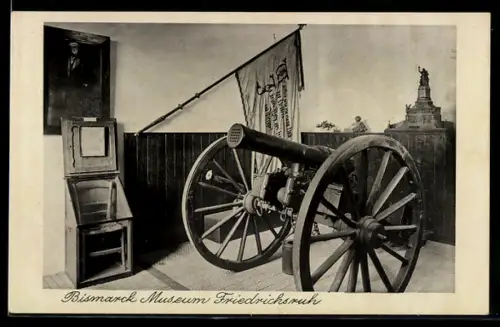 AK Friedrichsruh, Bismarck Museum, Mitrailleuse 70/71, Modell Niedersachsendenkmal, Napoleon Stuhl