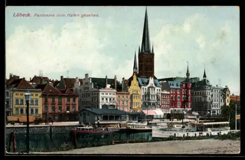 AK Lübeck, Panorama vom Hafen gesehen