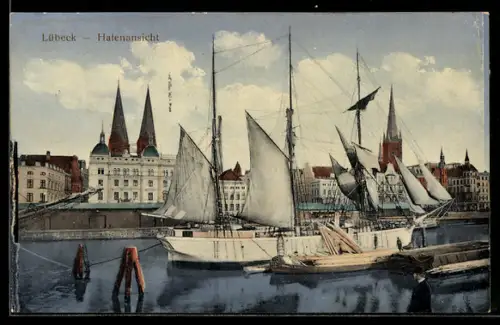 AK Lübeck, Hafenansicht mit Segelschiff