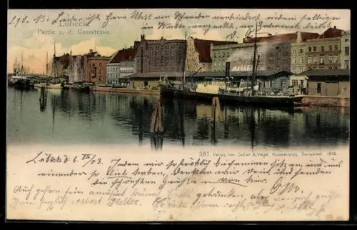 AK Lübeck, Partie an der Untertrave, Hafenansicht, Schiffe, Speicherhäuser
