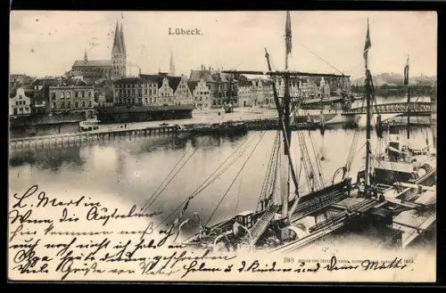 AK Lübeck, Altstadtpanorama mit St. Marienkirche und Hafen