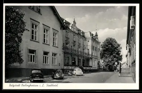 AK Oerlinghausen i. L., Stadthotel mit Strassenpartie