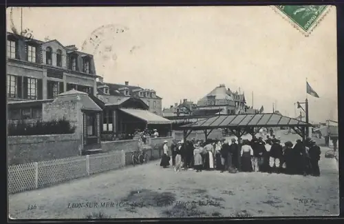 AK Lion-sur-Mer, Grand Hotel de la Plage