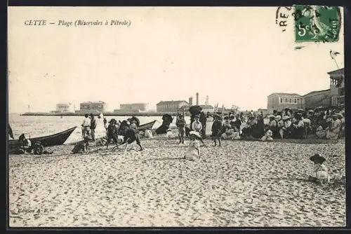 AK Cette, Plage, Réservoirs à Pétrole