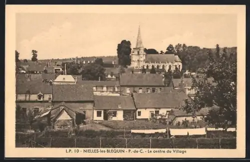 AK Nielles-les-Blequin /P.-de-C., Le centre du Village