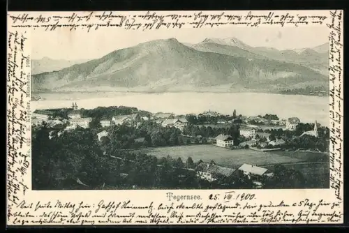 AK Tegernsee, Ortsansicht mit See und Bergen