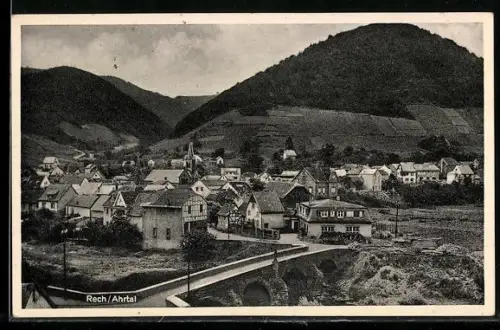 AK Rech /Ahrtal, Ortsansicht mit Brücke und Kirche