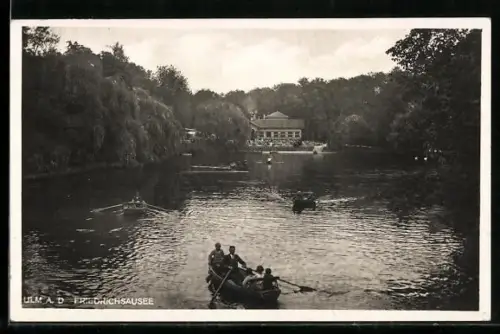 AK Ulm a. D., Friedrichsausee, Ruderboote, Ausflugslokal
