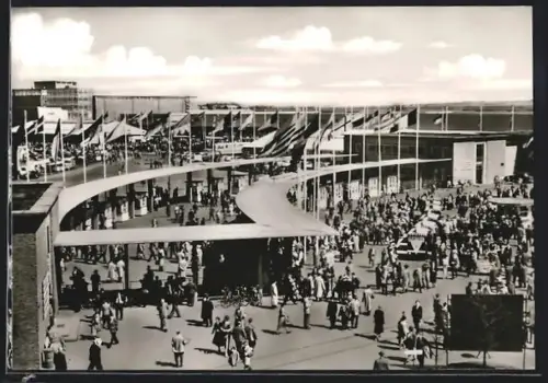 AK Hannover, Deutsche Industrie-Messe, Eingangsbereich zum Gelände