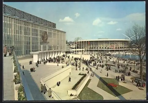 AK Bruxelles, Exposition Universelle 1958, Die Pavillons von U. S. S. R. und U. S. A.