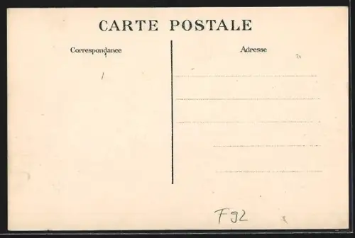 AK Suresnes, La Rue du Mont-Valérien