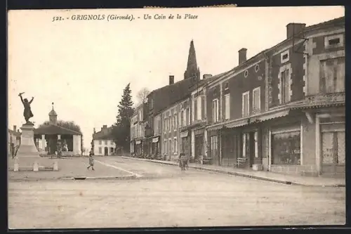 AK Grignols /Gironde, Un Coin de la Place