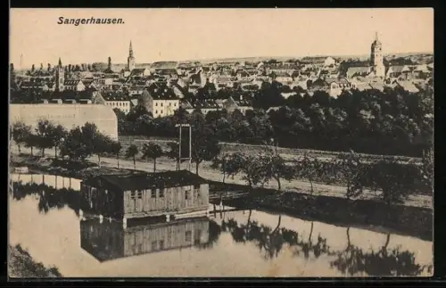 AK Sangerhausen, Ortsansicht mit Gewässer, Bootshaus