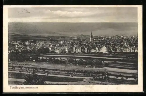 AK Tuttlingen, Totalansicht mit Kirche