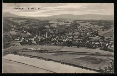 AK Hausberge b. Porta i. W., Ortsansicht, Felder, Kirche