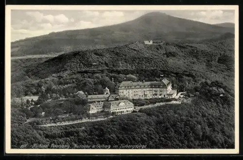 AK Rosenau /Siebengebirge, Kurhotel Petersberg aus der Vogelschau mit umliegenden Wäldern