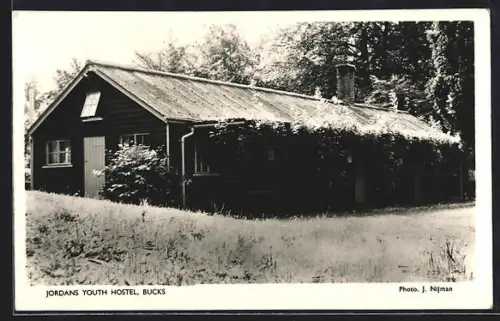 AK Jordans, Youth Hostel, Bucks