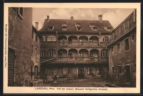 AK Landau /Pfalz, Hof der ehem. Brauerei Heiligenthal (Hackel)