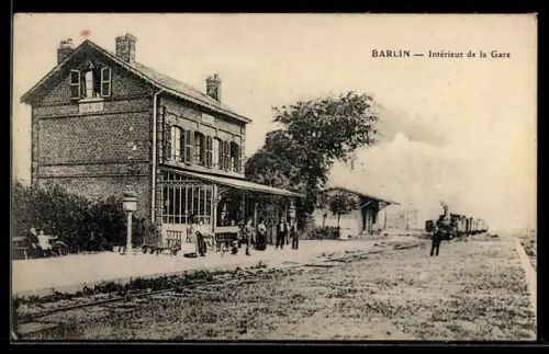 AK Barlin, Intérieur de la gare
