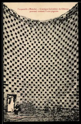 AK Tocqueville /Manche, L`antique Colombier du Château pouvant contenir 5.000 pigeons
