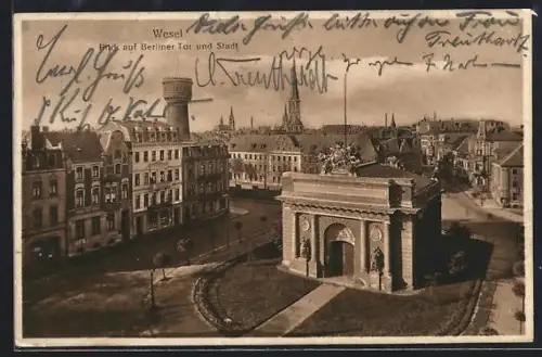 AK Wesel, Blick auf Berliner Tor und den Ort