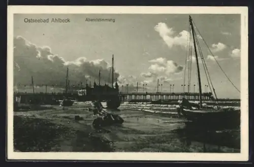 AK Ahlbeck / Ostseebad, Abendstimmung, Seebrücke, Boote am Strand